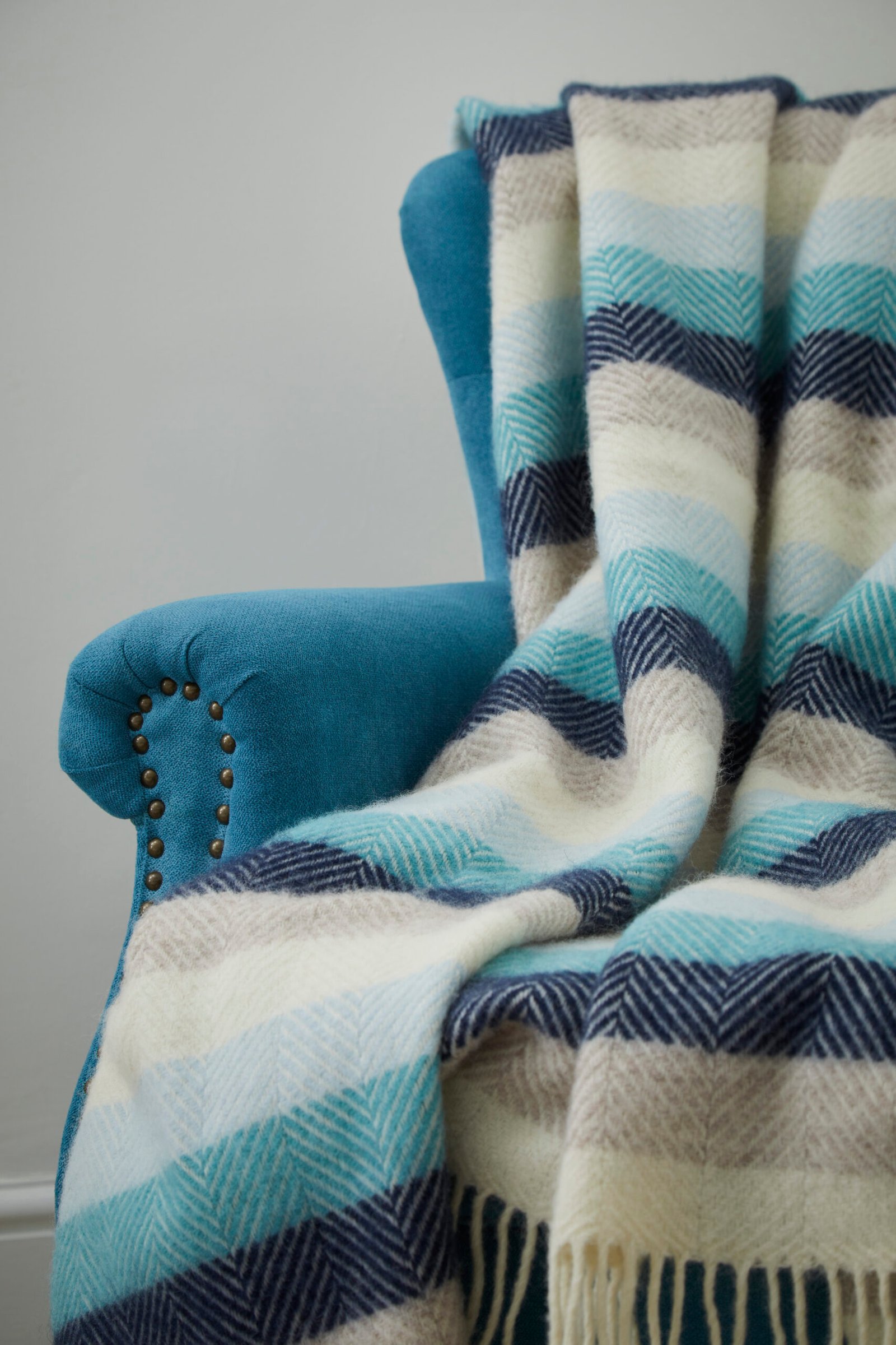 Stripe Seashore Pure New Wool Throw (150cm x 183cm) - Image 9