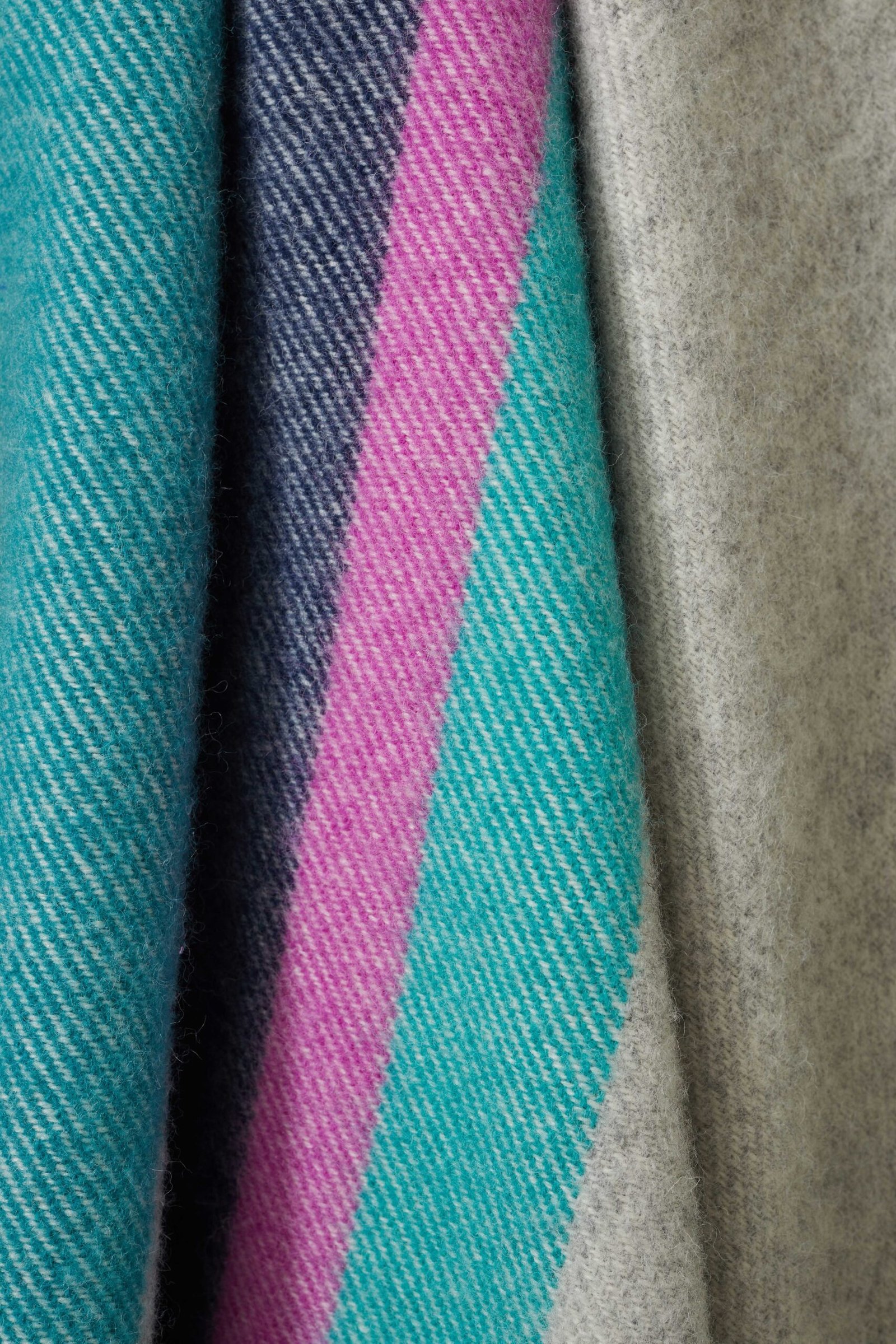 Alaska Stripe Breeze Pure New Wool Throw (130cm x 183cm) - Image 2