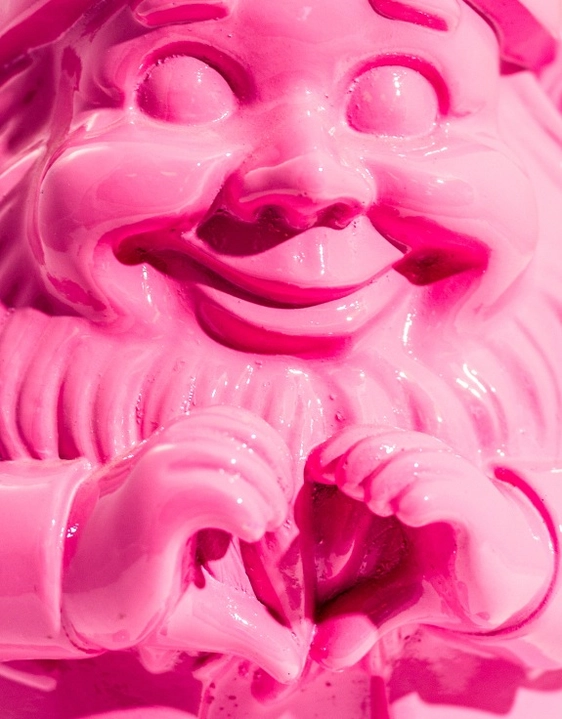 Medium "Heart Hands" Gnome Ornament - Image 5